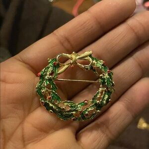 Festive Green and Gold Wreath Brooch